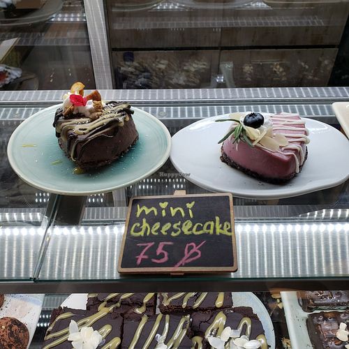 mino cheesecake at Annie in Koh Samui