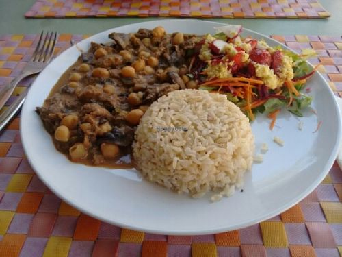 seitan chickpea Strogonoff  at Sabor Superior in Alges