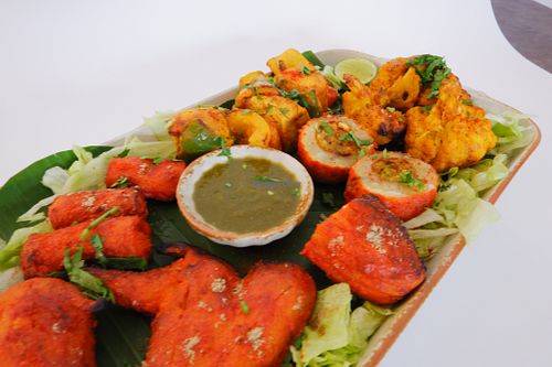  Tandoori Bucket at Munch Box by Nidhi in Bangkok