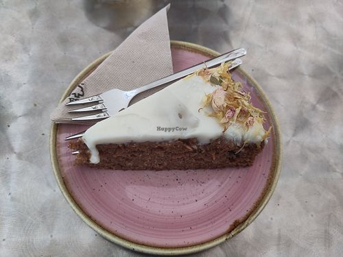 Carrot cake at OM NOM NOM CAFÉ in Munich