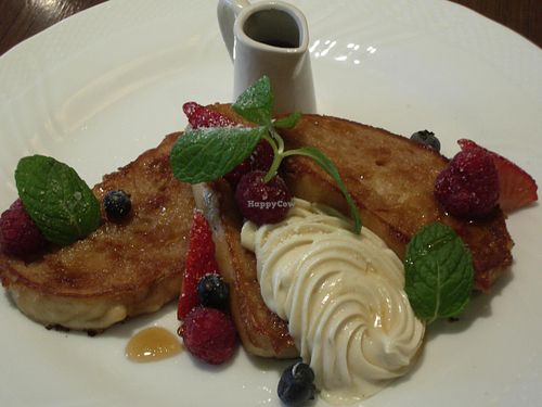 Macrobi French toast 1512yen (with drink). Available only from 15:00 until 17:00. at Green Italian TORCIA - Shinjuku in Tokyo