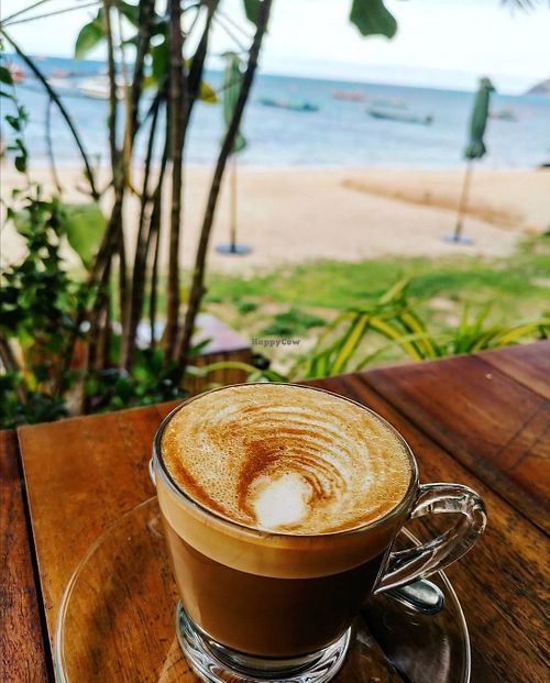 Almond milk latte 😋 at Breeze in Koh Tao