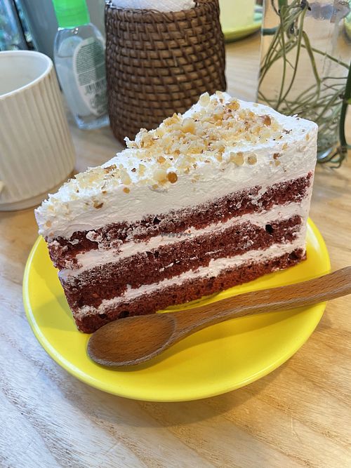 Red velvet cake   at iVegan Supershop Westlake Hanoi - Healthy Plant Based Cafe in Hanoi