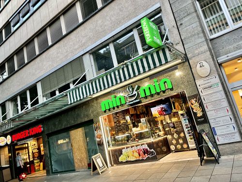 outside at Minmin in Stuttgart