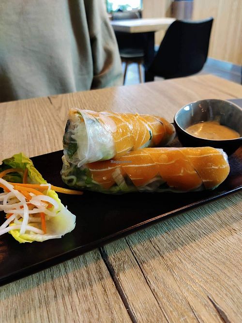 Summer roll with the soy salmon! at Vevi in Vienna