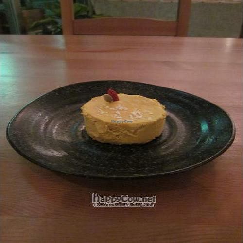 Raw pumpkin cake.
it's amaging!!
I think it's best Raw dessert. at Sikisaichaya-Hana in Tokyo