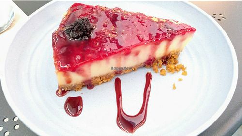 Vegan cheesecake. at Sweet Marine in Valencia