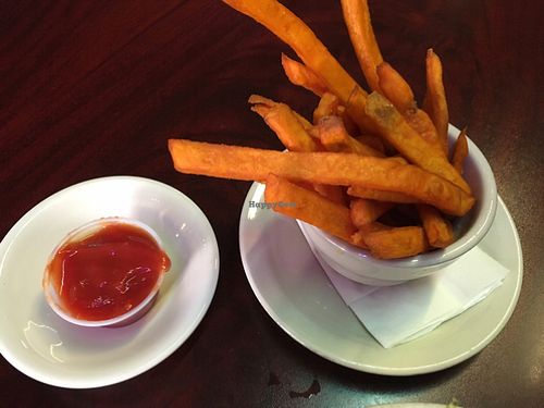 sweet potato fries at Deja Vu in Memphis