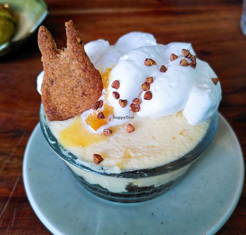 Tartelette déstructurée au yuzu at Mori Cafe in Paris