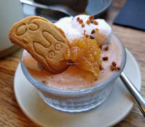 Tartelette déstructurée marrons at Mori Cafe in Paris