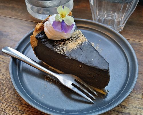 Flan au sésame noir at Mori Cafe in Paris