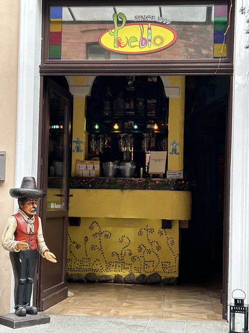 Looking in   at Pueblo in Torun