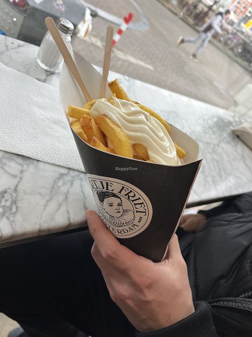 large fries for two hungry peoplee  at Heertje Friet in Amsterdam
