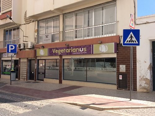 Modern Facelift at Vegetarianus in Portimao