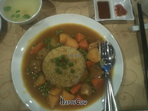 Fried Rice Curry at Fate Blessing Buddha in Phnom Penh