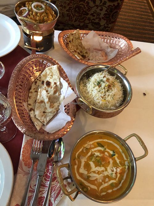 Main dishes: chickpea curry und coconut mango curry  at Ganesha in Baden Baden