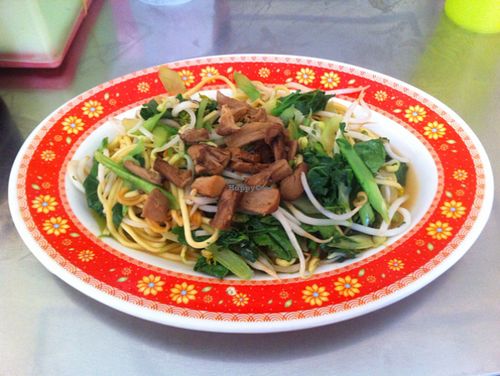 Fried noodles with extra vegetables at Vegetarian Food in Phnom Penh