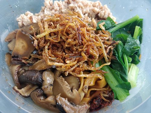 Pan mian 板面 in takeaway container at Pure Heart Delights 净心素食 in West Singapore