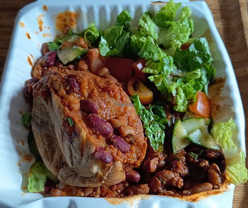 Vegan Jacket Potato With Chilli at Thrive in Cambridge