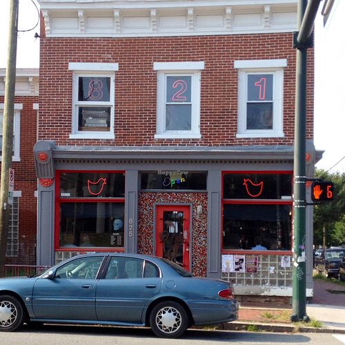 old pic of the outside of 821.... they have an outdoor seating area that just opened summer 2015! at 821 Cafe in Richmond