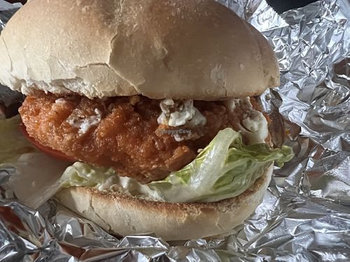 Buffalo style chicken sandwichh  at 821 Cafe in Richmond