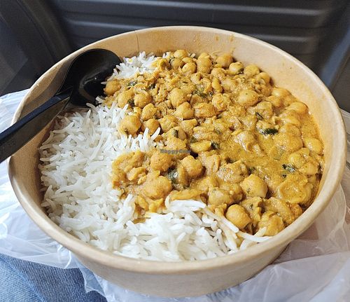 Chana Masala, chickpeas with spices in a masala curry sauce (7€ for depicted small portion, there is also a big portion for 11.5€) at Indian Curry in Frankfurt
