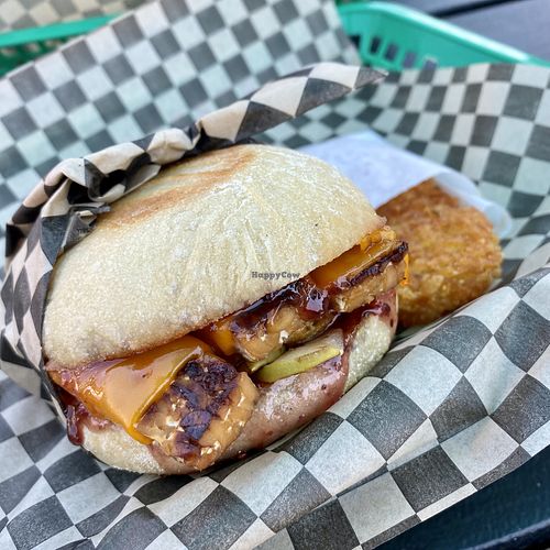 The Bea at Ditto in Portland