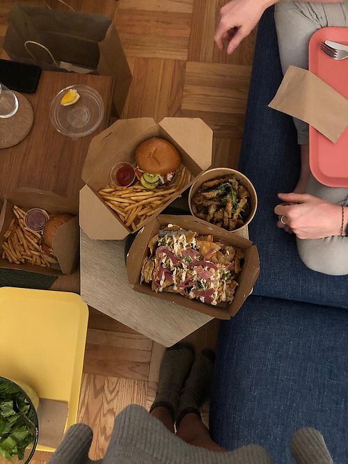 Nachos, burgers & mushroom calamari at The Cider House in Vancouver