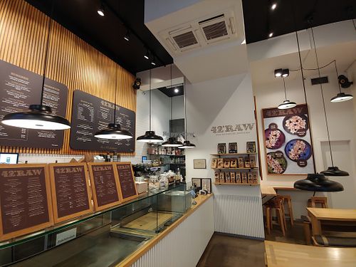 Ambience/decor, pretty roomy at 42°Raw in Copenhagen