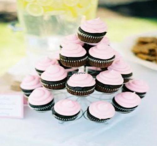 Chocolate cupcakes with buttercream frosting for my wedding at City Cakes and Cafe in Salt Lake City