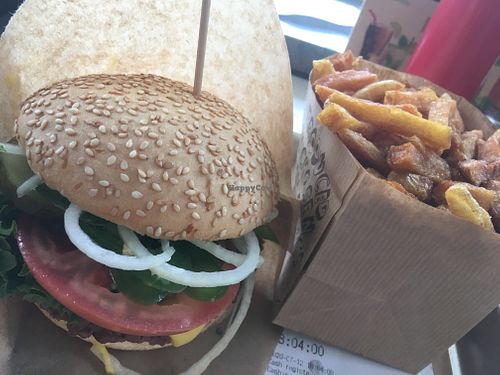Vegan burger at Surf Shack in Hoellviken