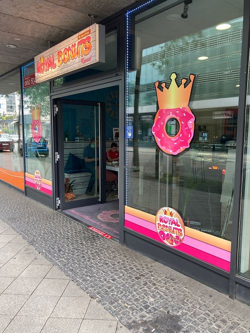 Main entrance  at Royal Donuts in Kassel