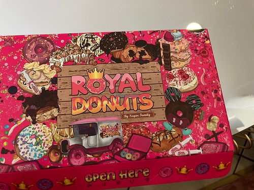Takeaway box at Royal Donuts in Kassel
