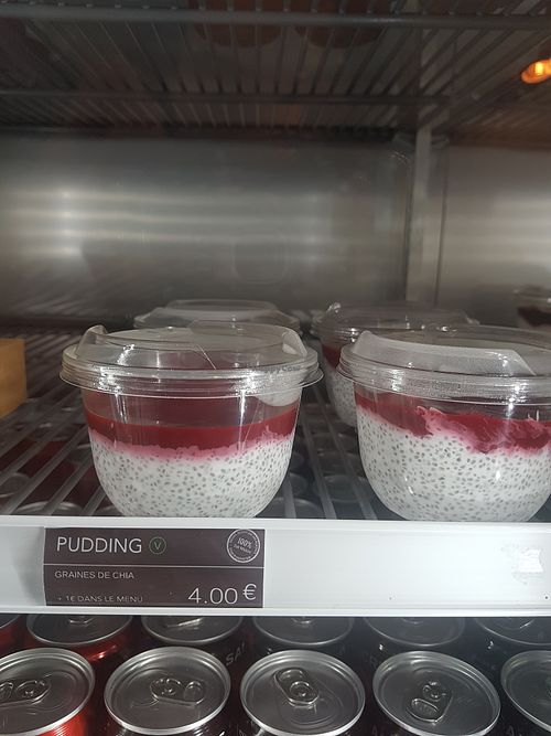 Vegan dessert : coconut pudding with chia seeds and raspberry coulis at Pita Pit in La Rochelle
