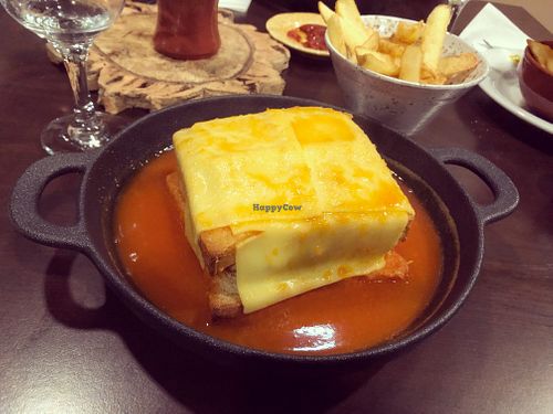 Vegan Francesinha  at Botellini in Caldas Da Rainha