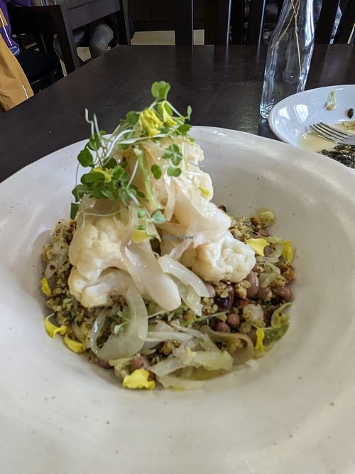 Cauliflower-beans-cabbage-onions-garlic at Botellini in Caldas Da Rainha
