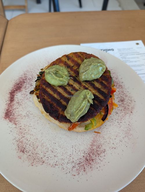 Falafel sandwich at Kavana Lattiera in Pula