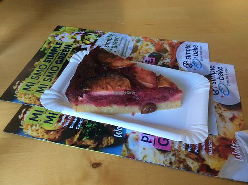 A fruity flan/cake at Simple Bake in Zagreb