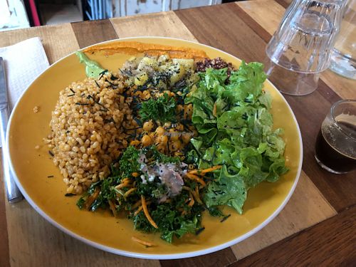 Dish of the day at Sol Semilla in Paris