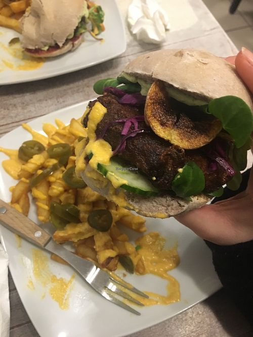 Ente Gute, Alles Gute Bürger at Veganbar in Bremen