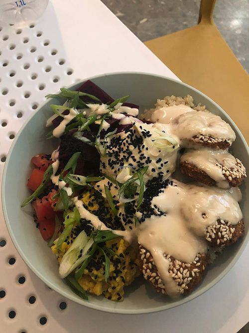 Super Food Bowl at Tahina Bite in Budapest