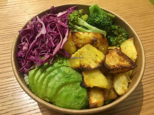 Make your own salad (takeaway) at aone Eatery in Taipei