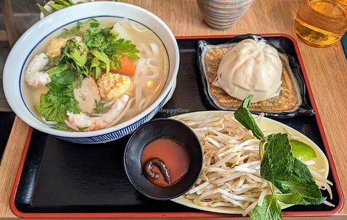 Weekly lunchtime special €14 is reasonable for Paris at Buja Vegetarien in Paris