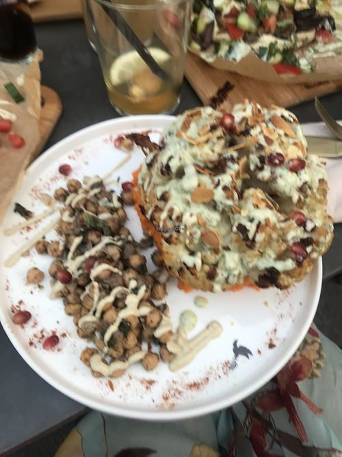 Cawliflower dish at Mirou in Hamburg