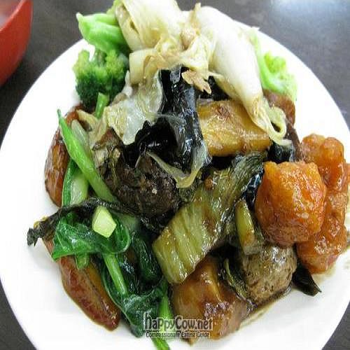 Plate of food at Paradise Vegetarian Stall in Kota Kinabalu