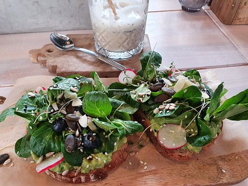 Brot mit Avocadocreme at Seasalt Café in Bruchsal