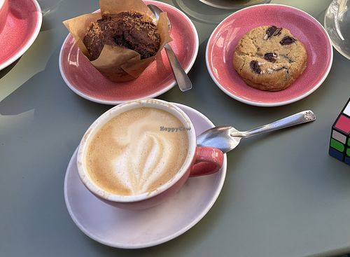 Chocolate & banana muffin with coconut, chocolate chip cookie with sea salt, cappuccino with oat milk.  at Café Albertine in Rennes