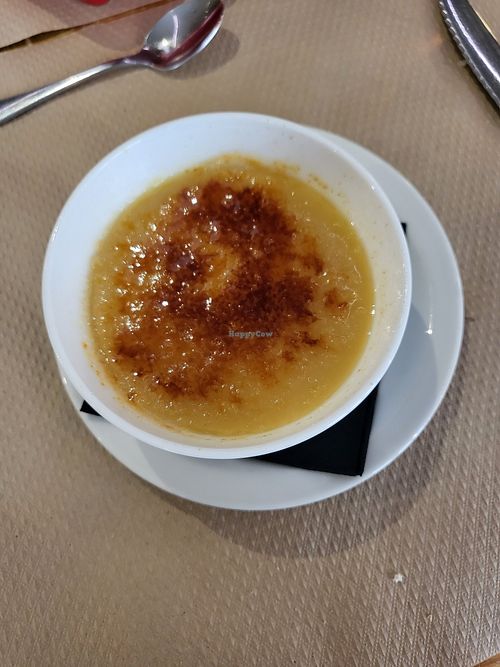 Vegan creme Brulee (coconut and oat milk) at La Inopia in Pamplona