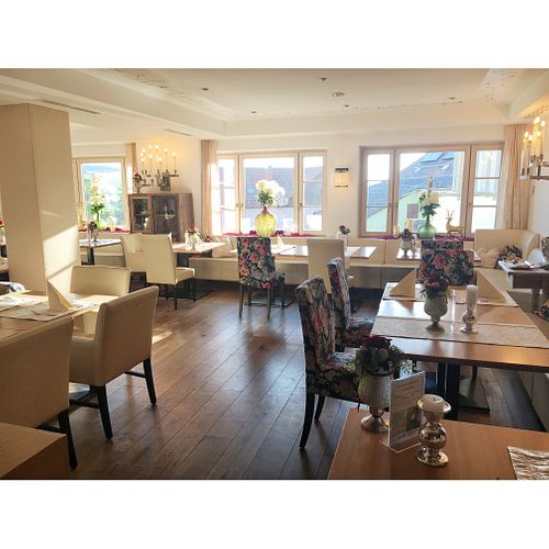 One of the guestrooms at Gasthof Post in Hellmonsoedt