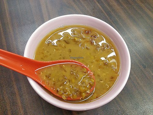 Green beans with Peach gum dessert at Tian Yuan 田园健康食品 in Central Singapore